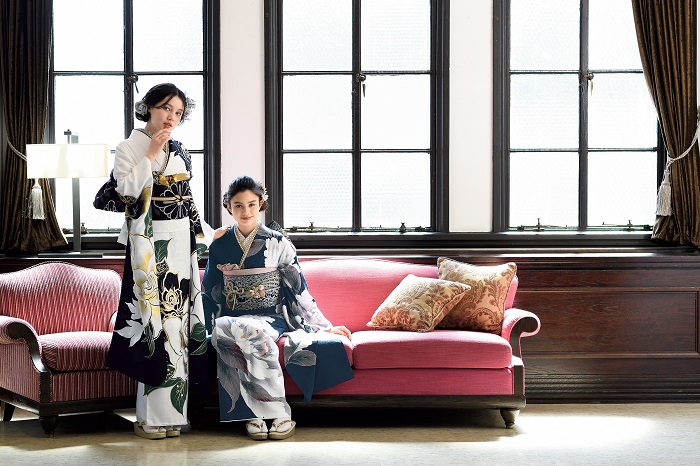 モノトーン振袖（白色）（黒色）